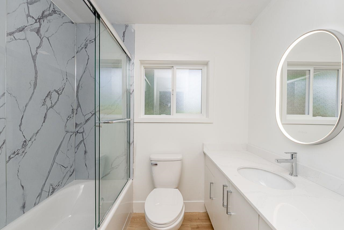 Powder Room Photo of 1741 Salisbury Avenue, Port Coquitlam, BC