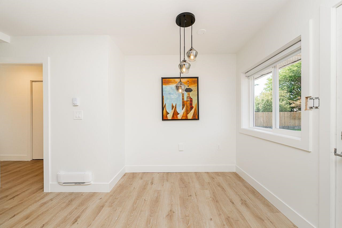 Primary Bathroom Photo of 1741 Salisbury Avenue, Port Coquitlam, BC