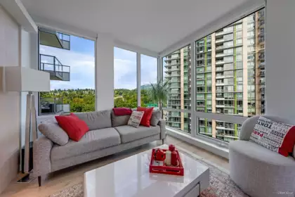 1102 1500 Fern Street, North Vancouver, BC, North Vancouver — Apartment/Condo for sale