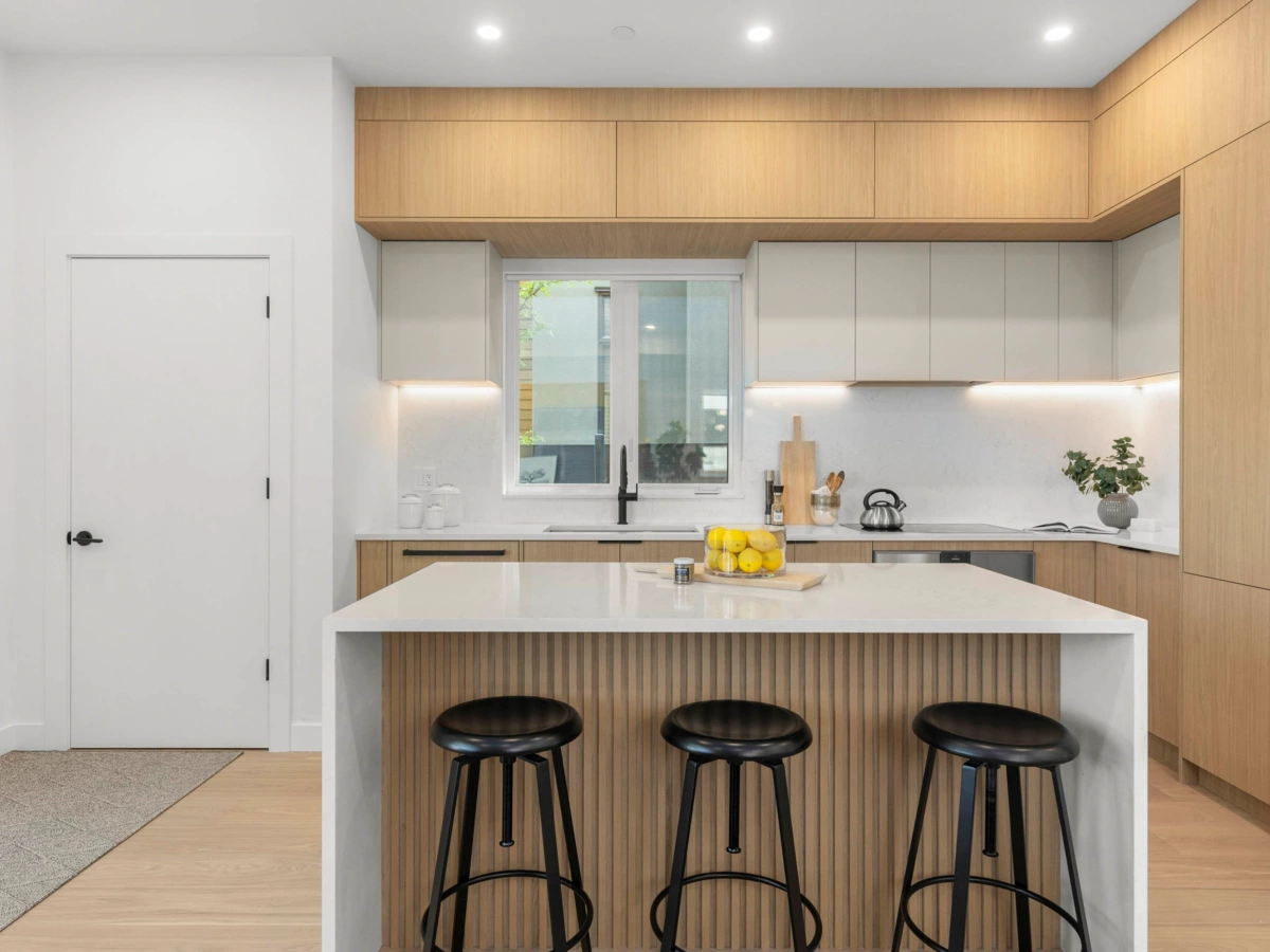 Guest Bathroom Photo of 1 4422 W 6th Avenue, Vancouver, BC