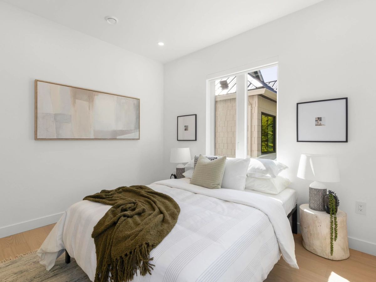 Laundry Room Photo of 1 4422 W 6th Avenue, Vancouver, BC