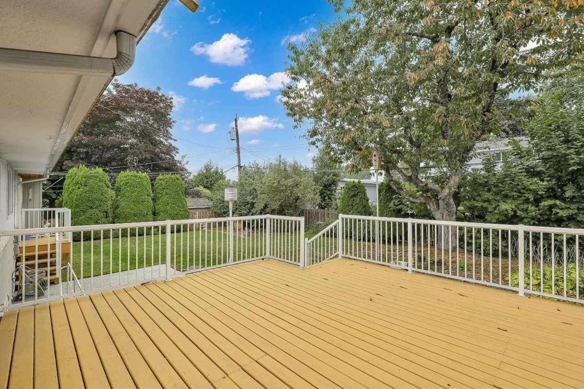 Community Amenities Photo (Clubhouse) of 15115 Eagle Place, Surrey, BC