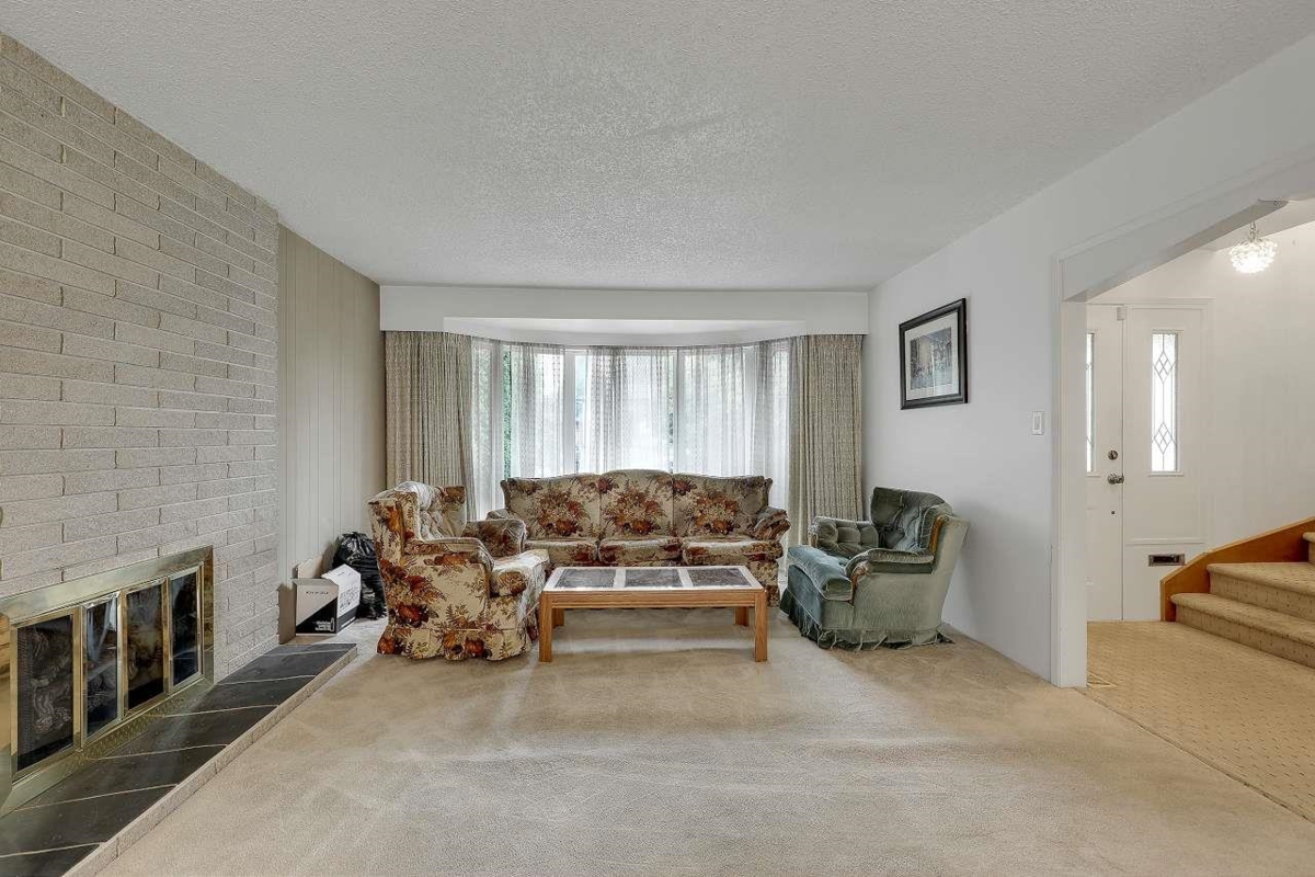 Dining Area Photo of 15115 Eagle Place, Surrey, BC