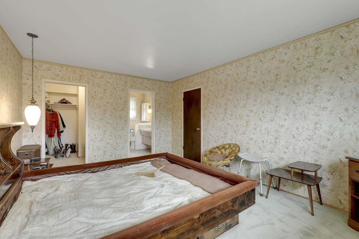 Front Yard Photo of 15115 Eagle Place, Surrey, BC