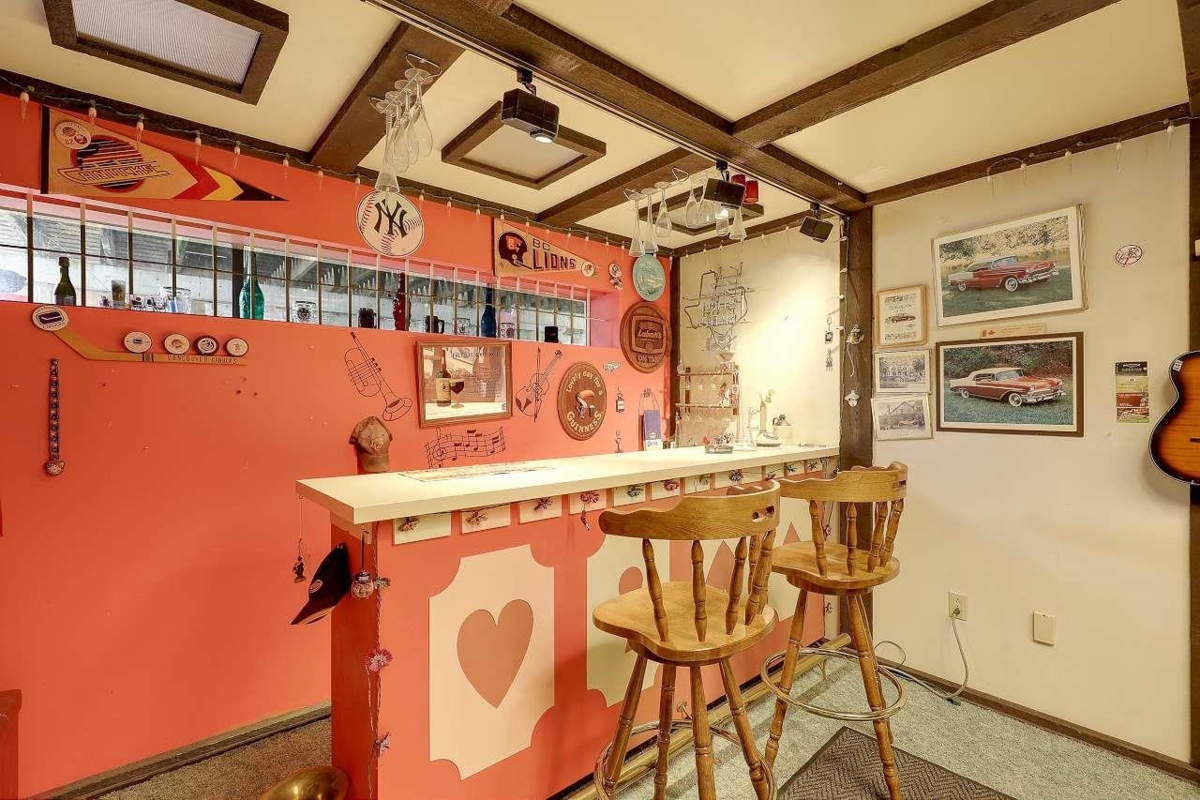 Hot Tub / Spa Photo of 15115 Eagle Place, Surrey, BC