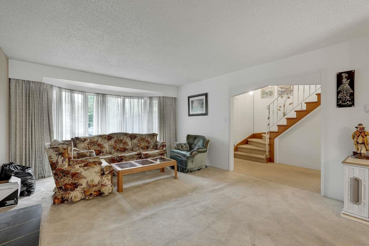 Kitchen Photo of 15115 Eagle Place, Surrey, BC