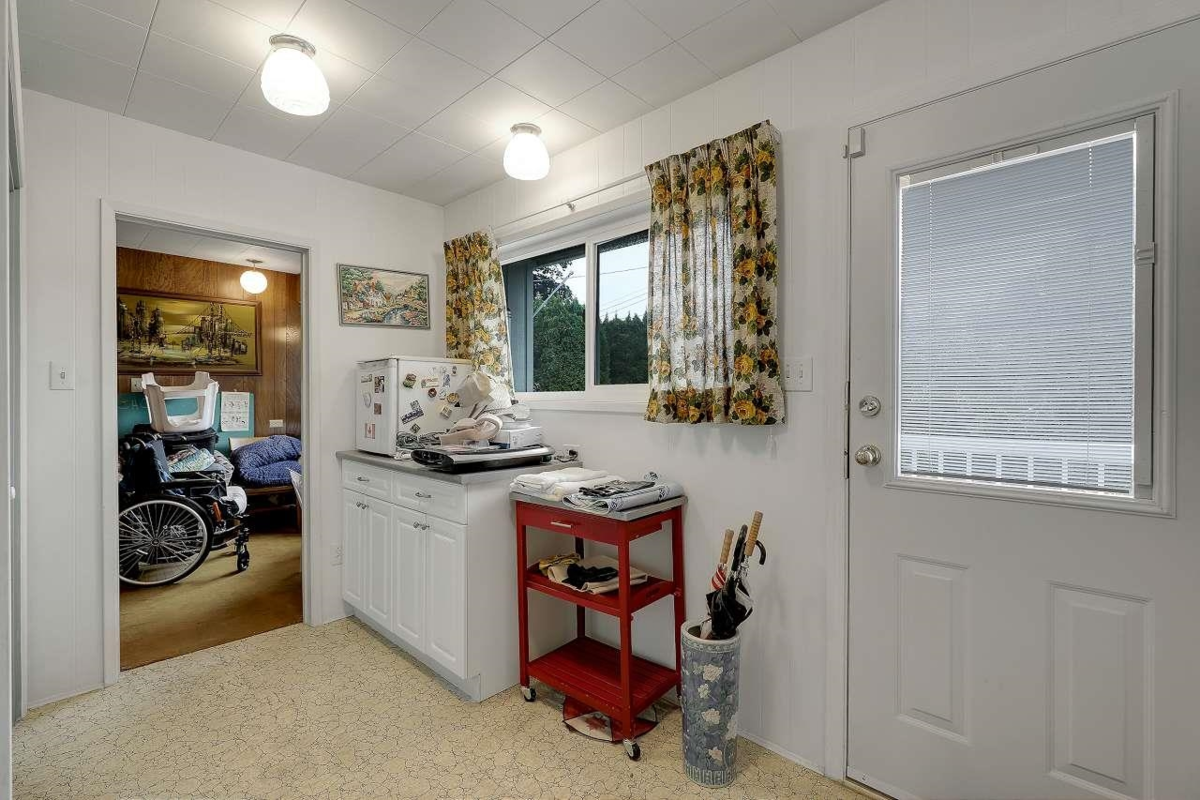 Mudroom Photo of 15115 Eagle Place, Surrey, BC