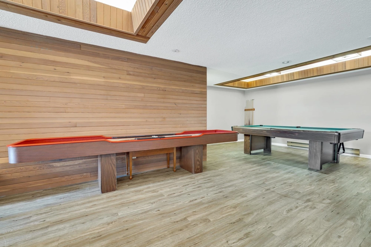 Aerial View of 105 15041 Prospect Avenue, White Rock, BC