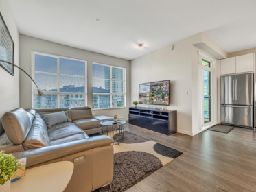 408 1151 Windsor Mews, Coquitlam, BC, Coquitlam — Apartment/Condo for sale