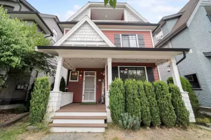 19239 69a Avenue, Surrey, BC, Surrey — Single Family Residence for sale