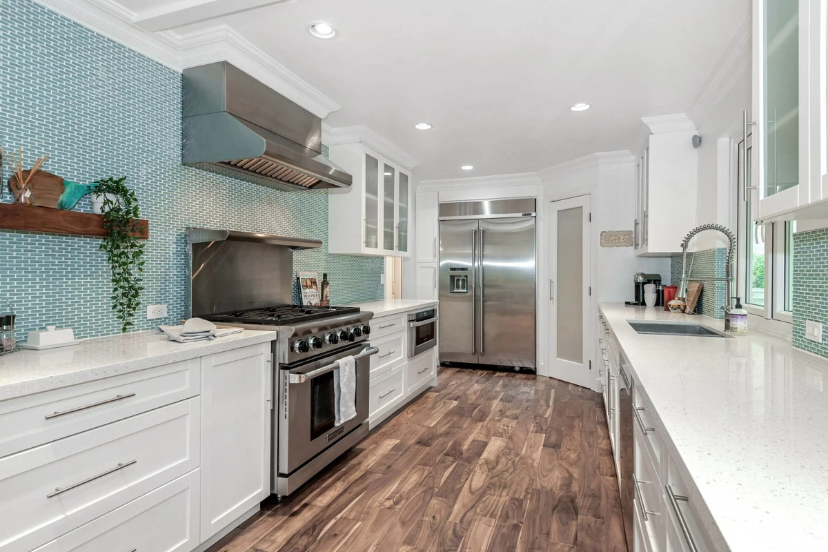 Kitchen Island Photo of 148 Clovermeadow Crescent, Langley, BC
