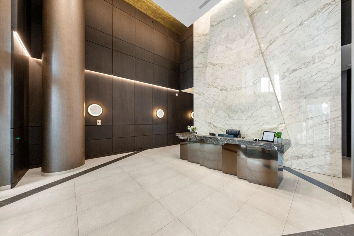 Basement Recreation Room Photo of 1401 1500 Fern Street, North Vancouver, BC