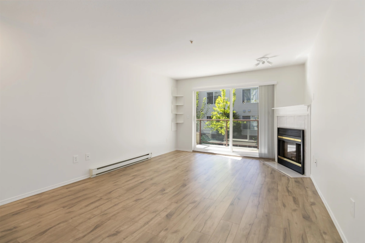 Bedroom 4 Photo of 208 45520 Knight Road, Chilliwack, BC