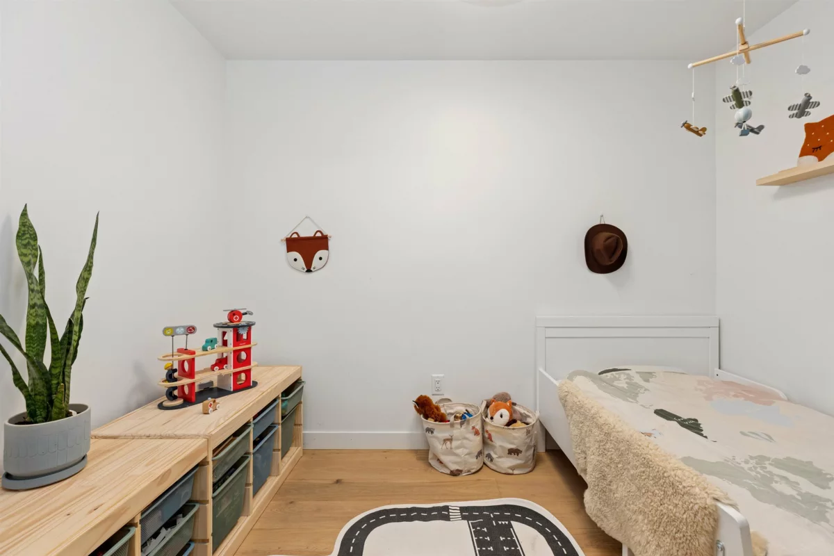 Guest Bathroom Photo of 106 649 E 3rd Street, North Vancouver, BC