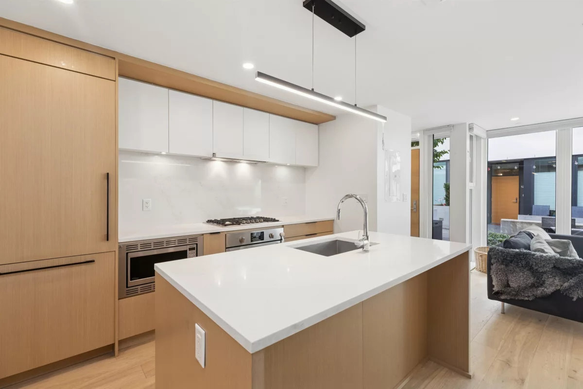 Kitchen Photo of 106 649 E 3rd Street, North Vancouver, BC