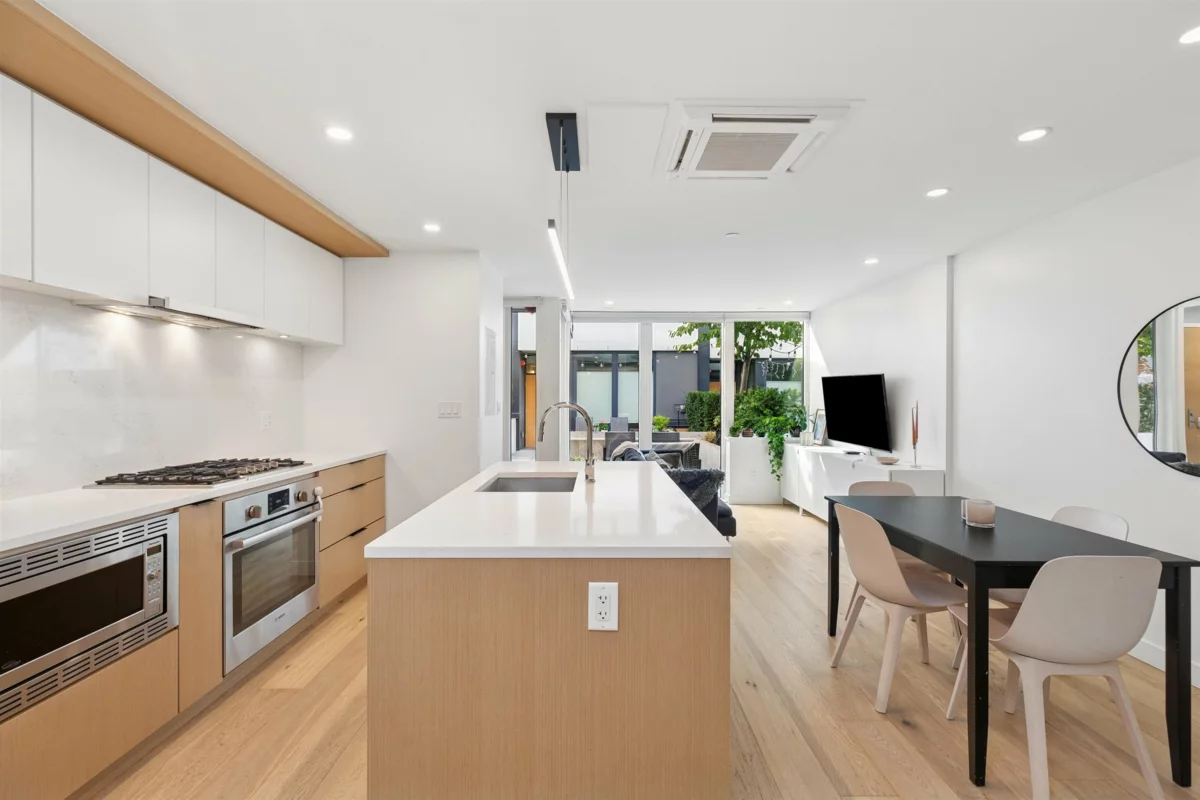 Living Room Photo of 106 649 E 3rd Street, North Vancouver, BC