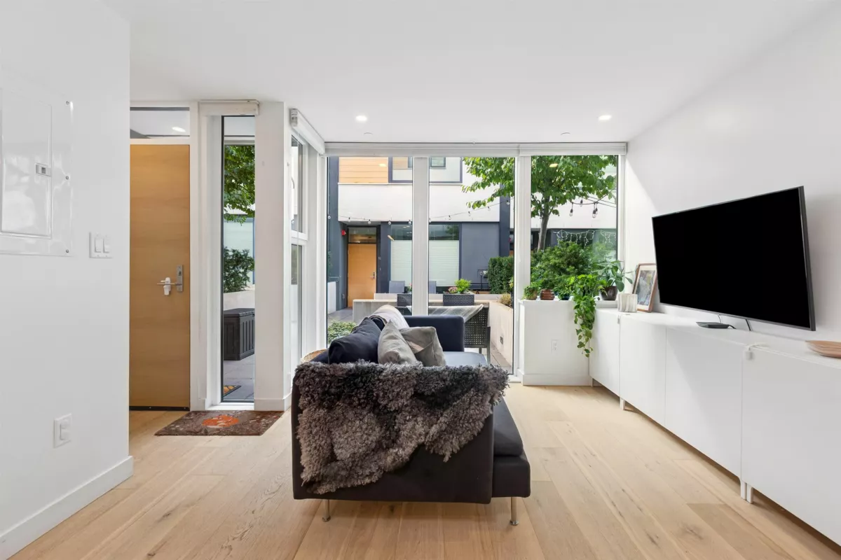 Mudroom Photo of 106 649 E 3rd Street, North Vancouver, BC