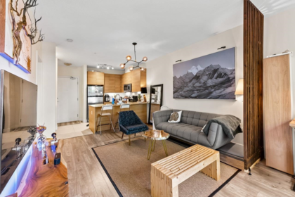 212 5788 Sidley Street, Burnaby, BC, Burnaby — Apartment/Condo for sale
