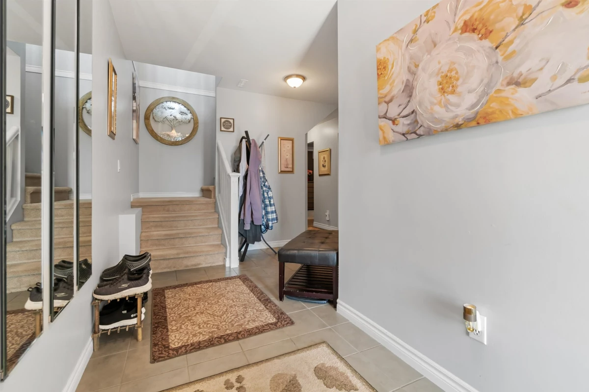 Dining Area Photo of 70 8590 Sunrise Drive, Chilliwack, BC