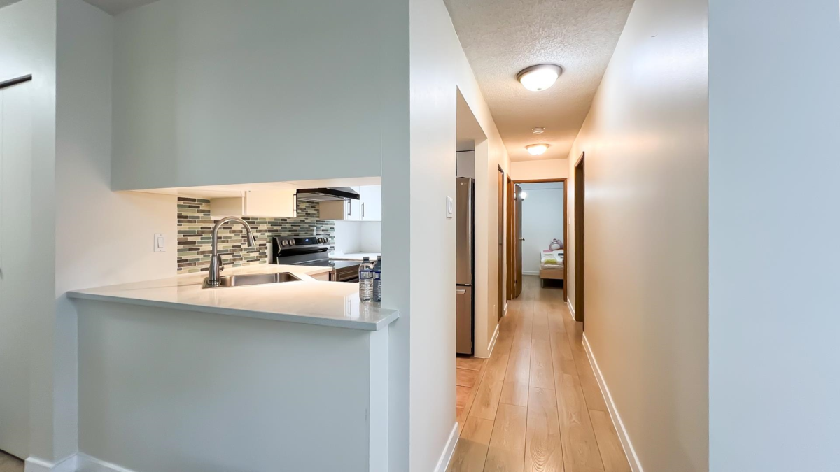 Breakfast Nook Photo of L2 1026 Queens Avenue, New Westminster, BC