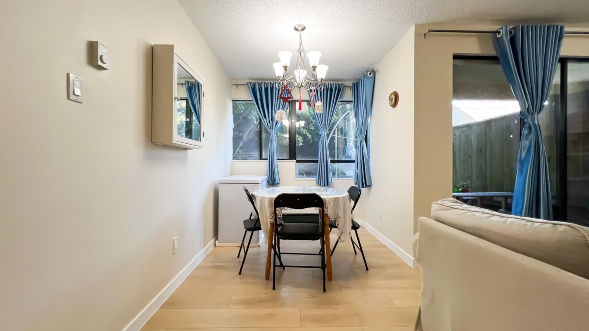 Kitchen Island Photo of L2 1026 Queens Avenue, New Westminster, BC
