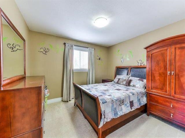 Breakfast Nook Photo of 14681 78 Avenue, Surrey, BC