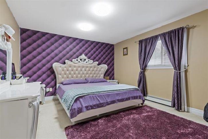 Hallway Photo of 14681 78 Avenue, Surrey, BC