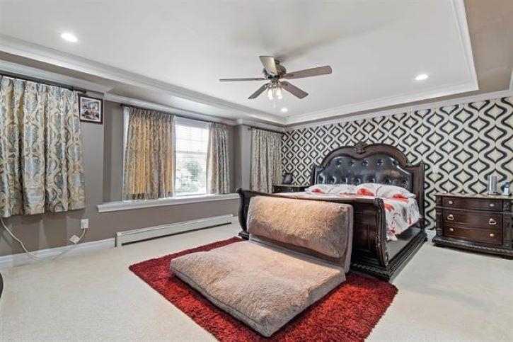 Powder Room Photo of 14681 78 Avenue, Surrey, BC