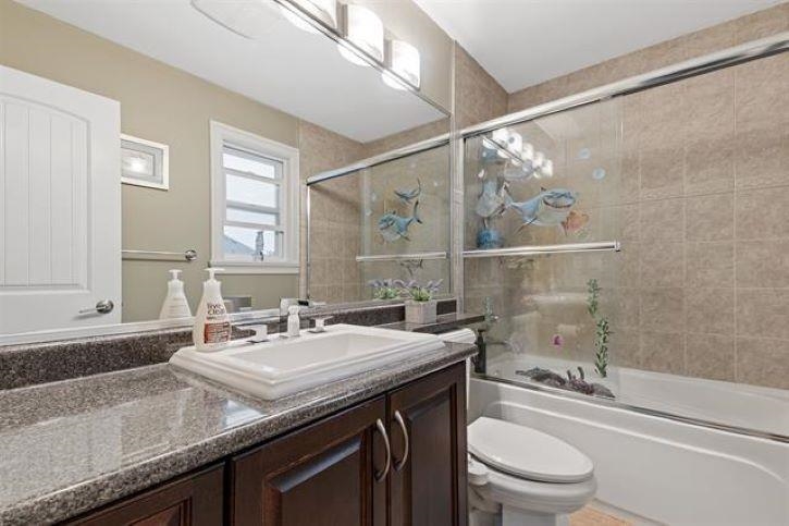 Staircase Photo of 14681 78 Avenue, Surrey, BC