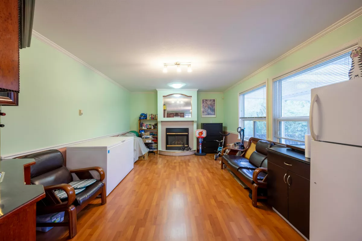 Basement Recreation Room Photo of 11028 162a Street, Surrey, BC