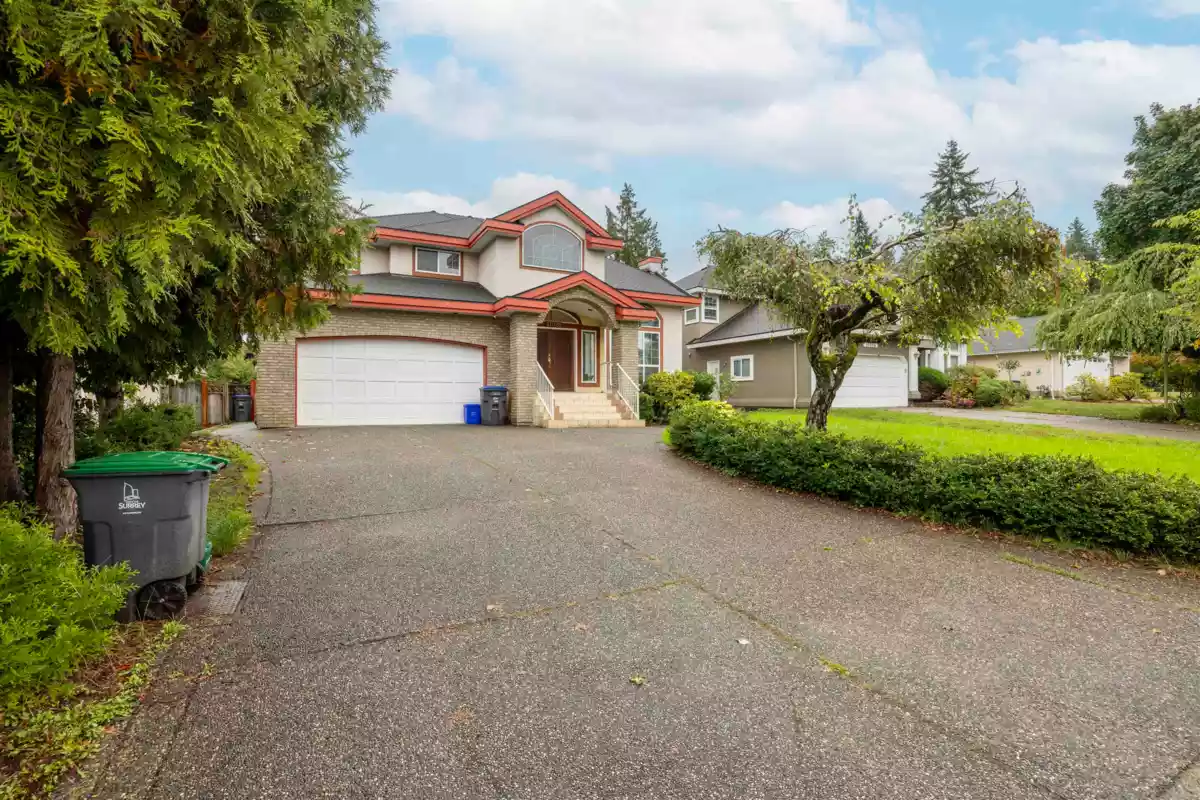 Family Room Photo of 11028 162a Street, Surrey, BC