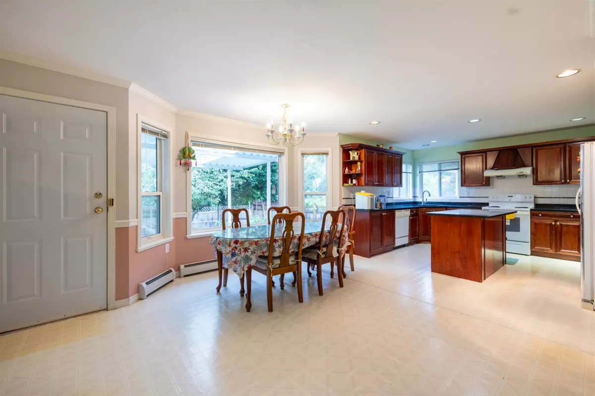 Office / Den Photo of 11028 162a Street, Surrey, BC