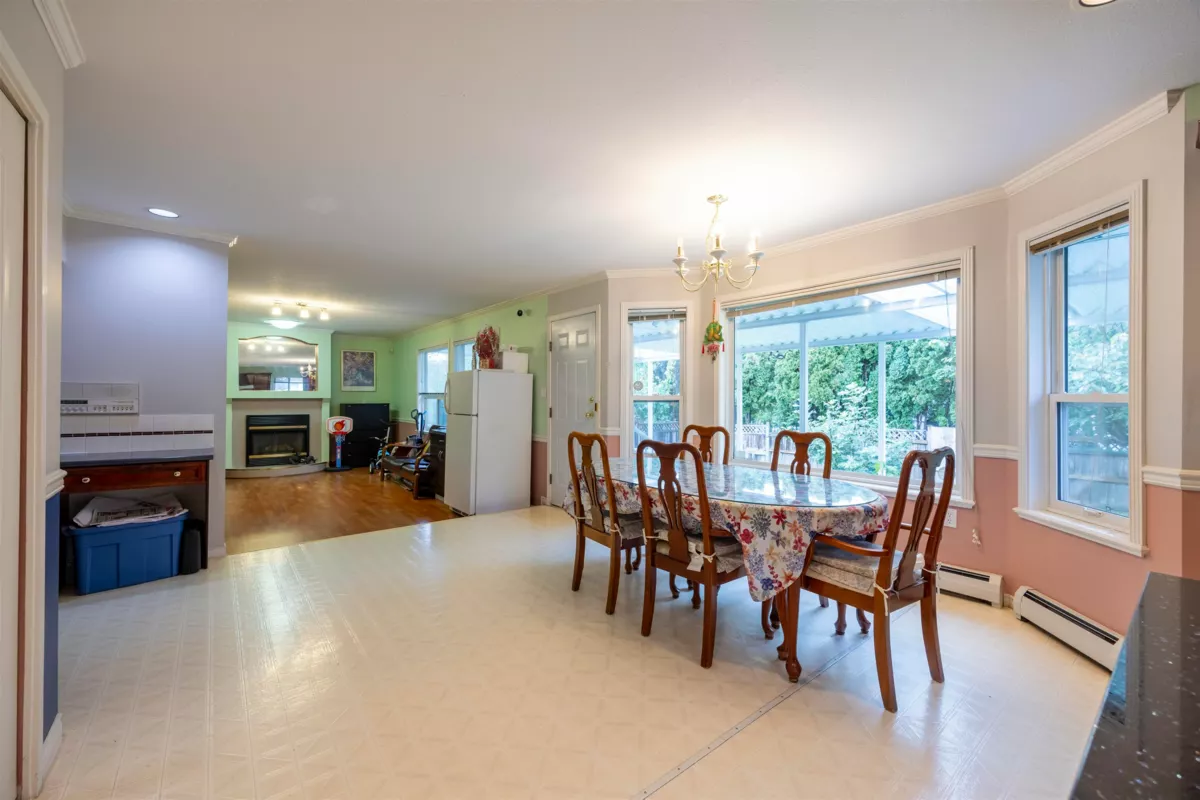 Powder Room Photo of 11028 162a Street, Surrey, BC