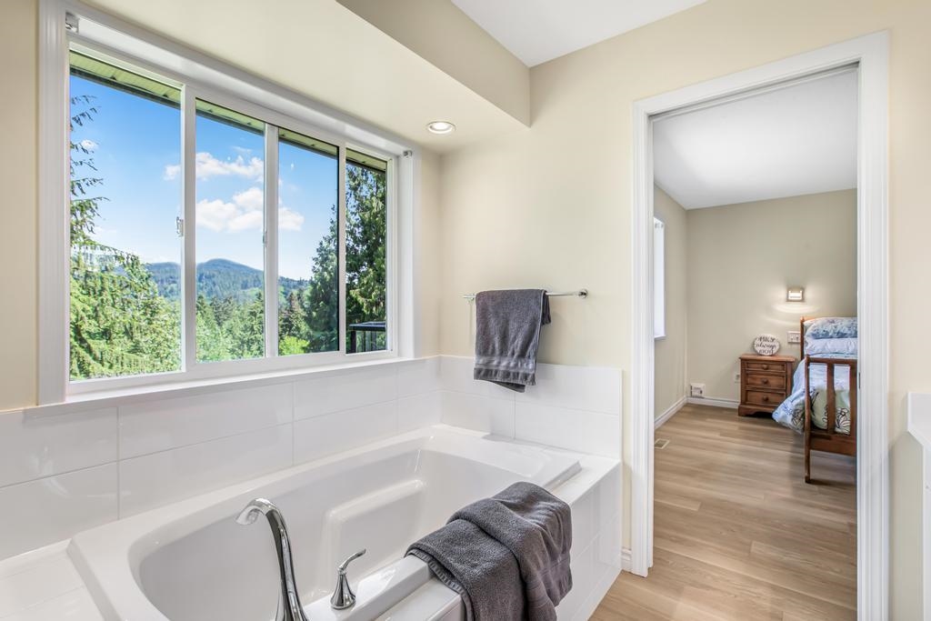 Laundry Room Photo of 31161 Silverhill Avenue, Mission, BC