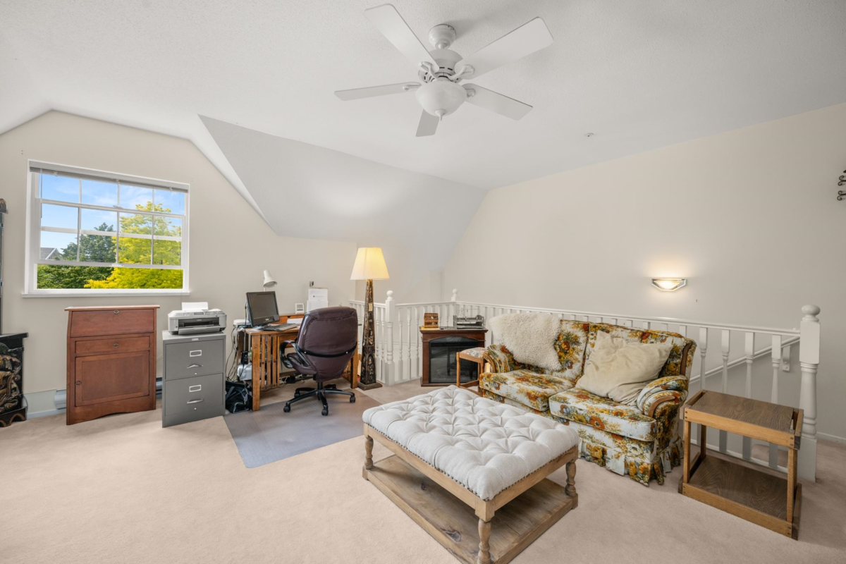 Backyard Photo of 301 5555 13a Avenue, Tsawwassen, BC