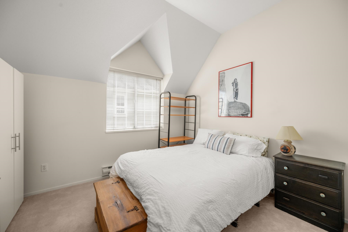 Basement Recreation Room Photo of 301 5555 13a Avenue, Tsawwassen, BC