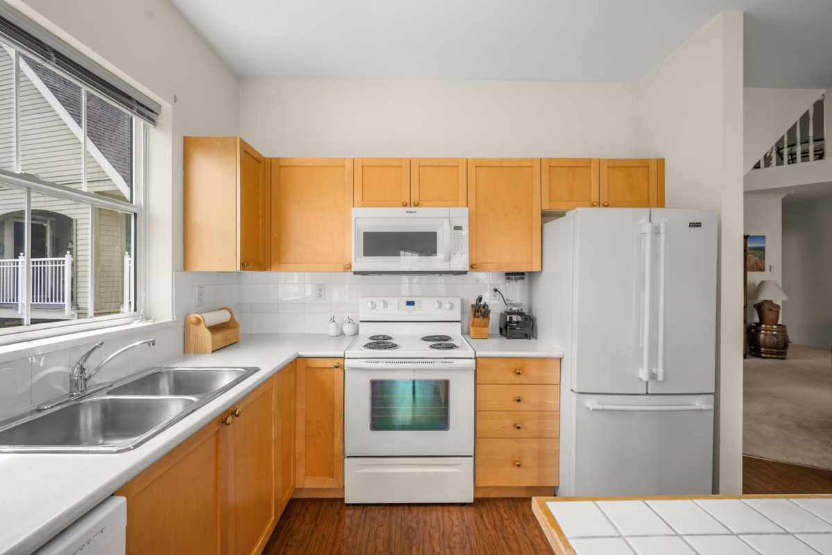 Bedroom 3 Photo of 301 5555 13a Avenue, Tsawwassen, BC