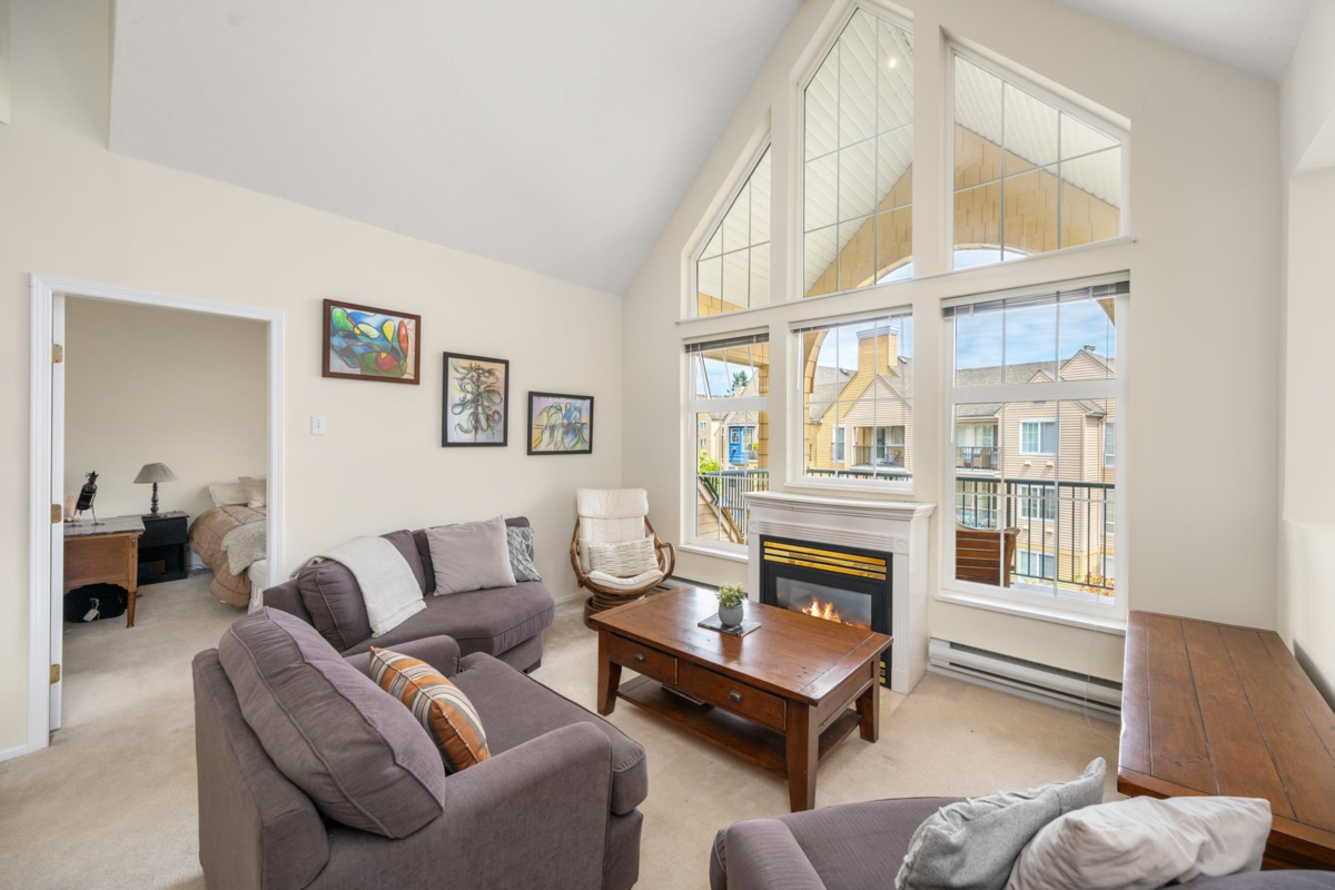 Family Room Photo of 301 5555 13a Avenue, Tsawwassen, BC