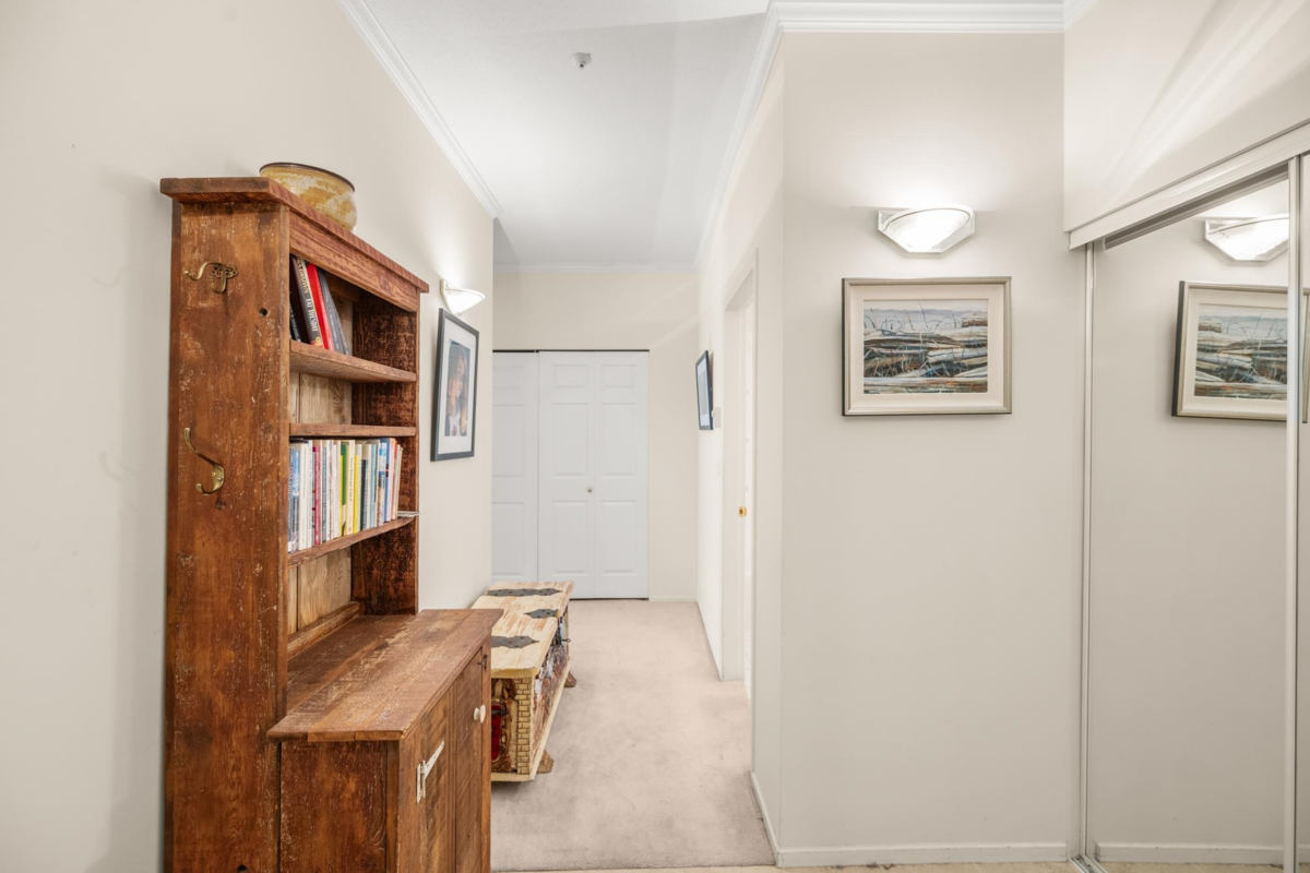 Outdoor Patio Photo of 301 5555 13a Avenue, Tsawwassen, BC