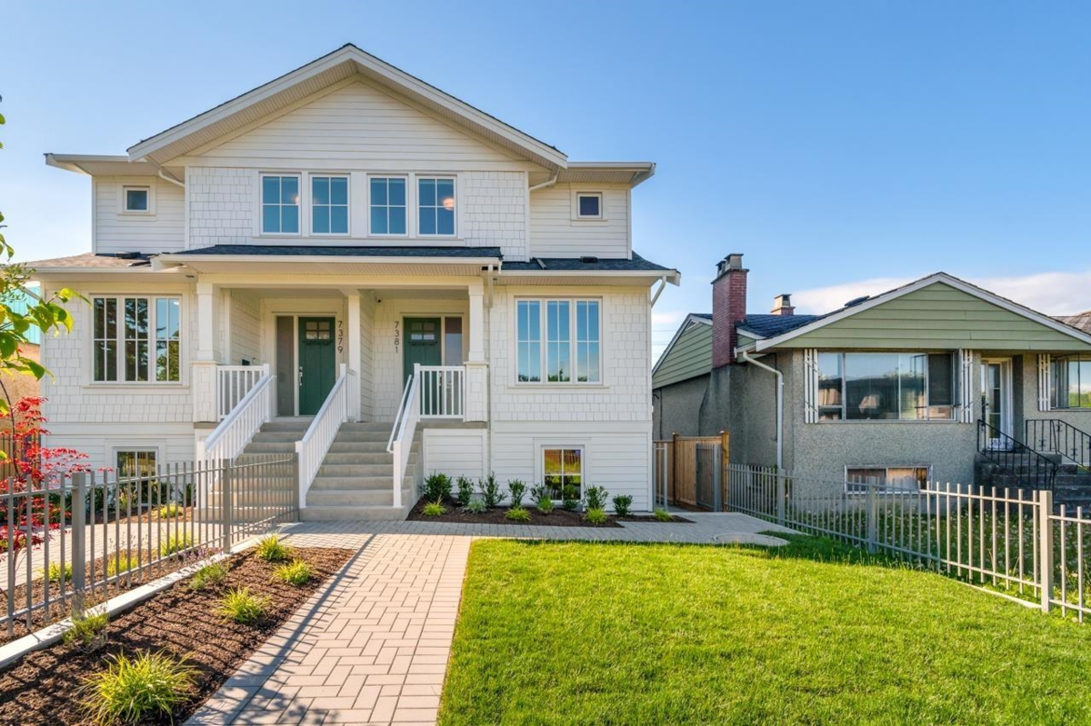 Garden / Landscaping Photo of 7381 Imperial Street, Burnaby, BC