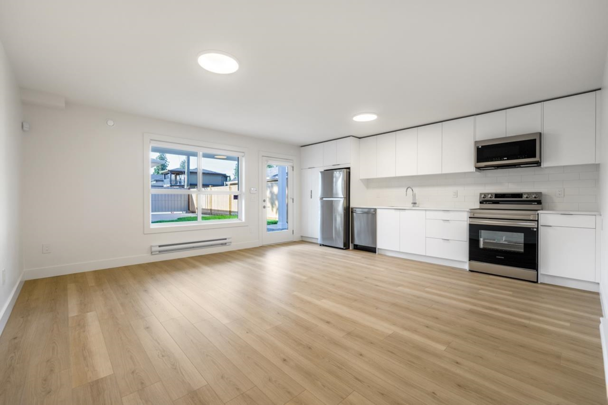 Hallway Photo of 7381 Imperial Street, Burnaby, BC