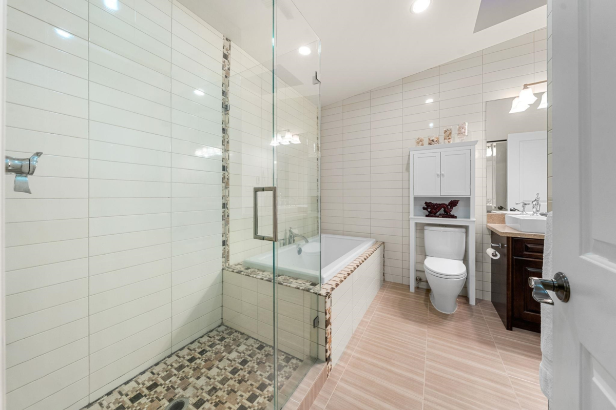 Entry Foyer Photo of 17351 Fedoruk Road, Richmond, BC