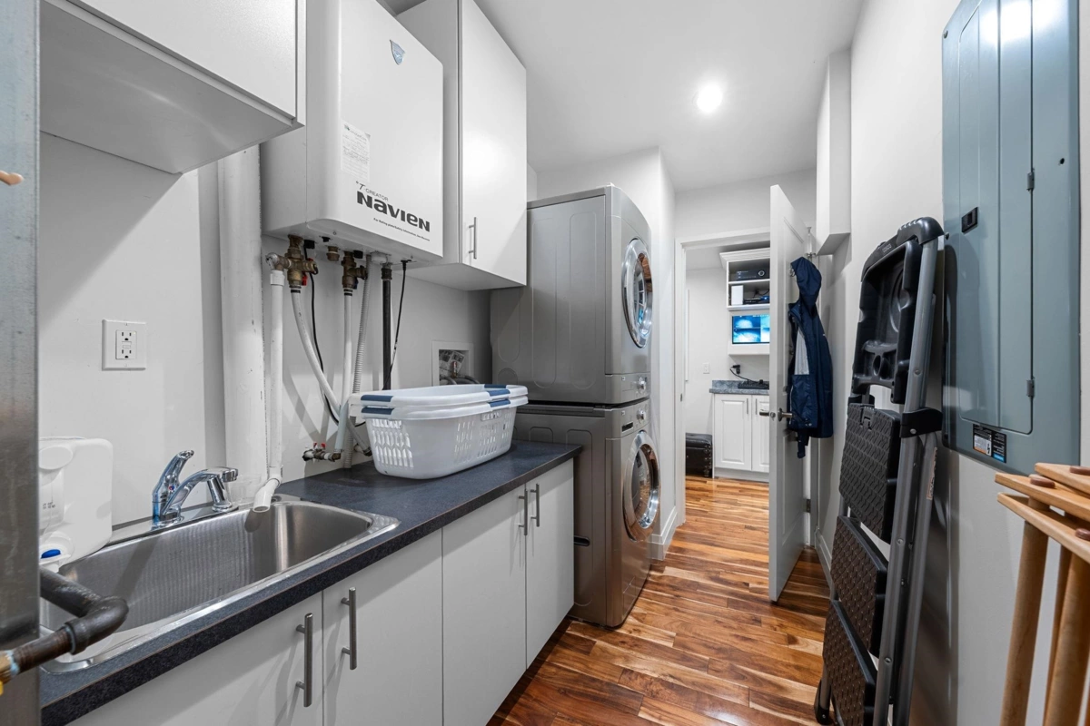 Swimming Pool Photo of 17351 Fedoruk Road, Richmond, BC