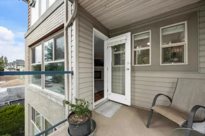 Swimming Pool Photo of 302 20237 54 Avenue, Langley, BC