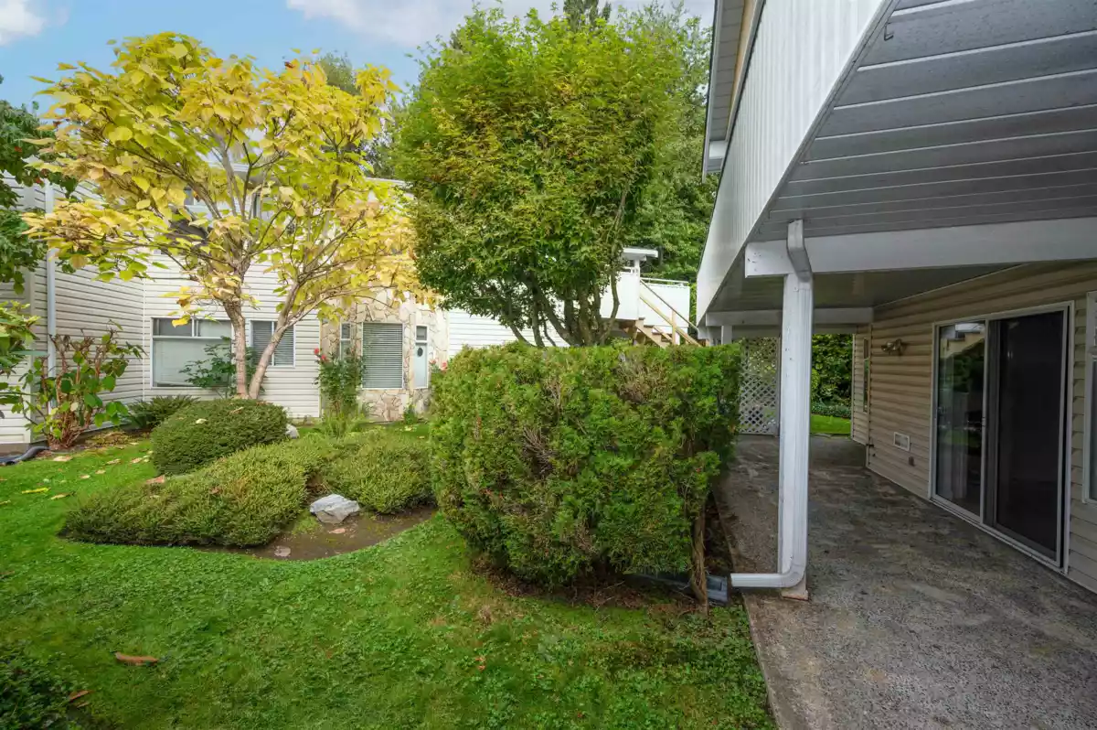 Bedroom 2 Photo of 117 10584 153 Street, Surrey, BC