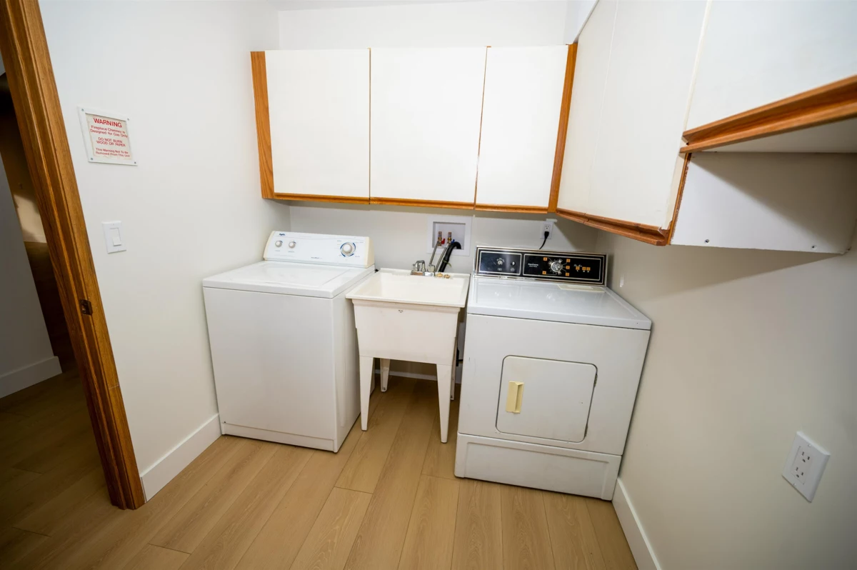 Swimming Pool Photo of 117 10584 153 Street, Surrey, BC