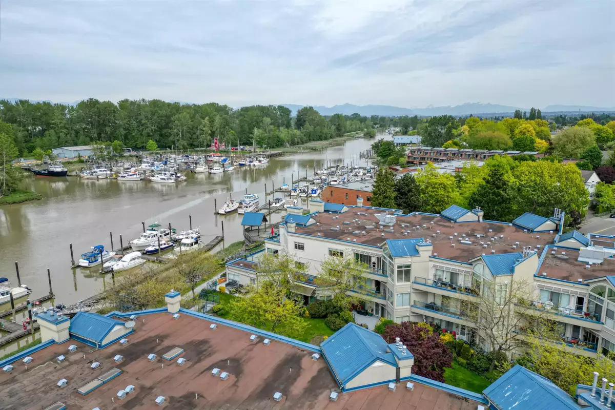 Dining Area Photo of 304 4753 W River Road, Ladner, BC