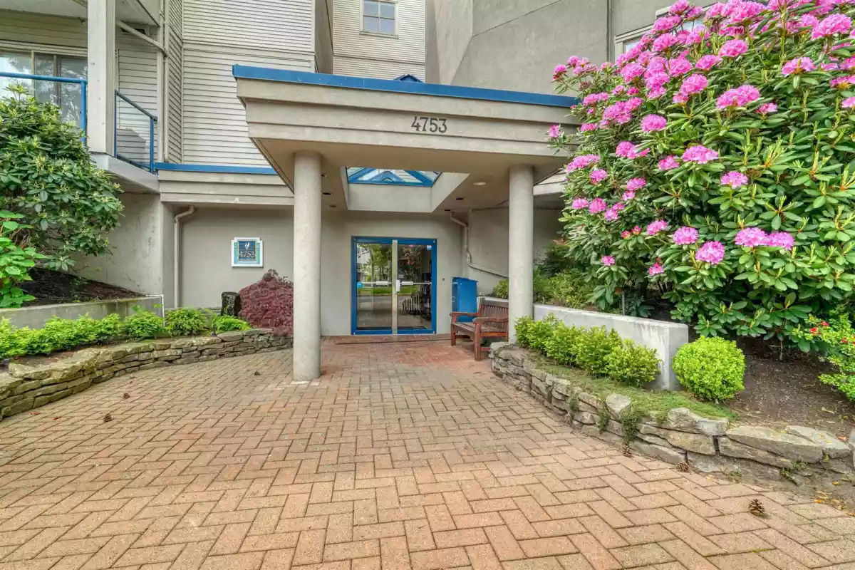 Garden / Landscaping Photo of 304 4753 W River Road, Ladner, BC