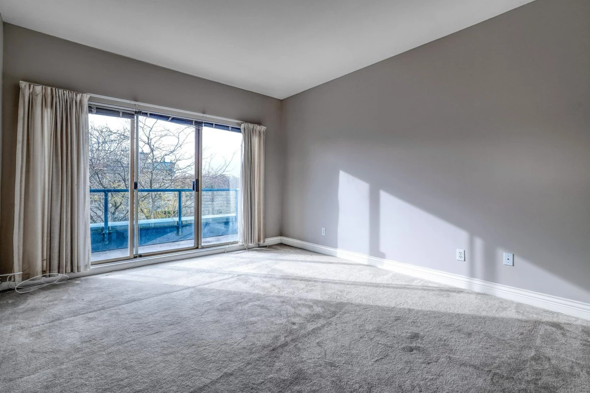 Hallway Photo of 304 4753 W River Road, Ladner, BC