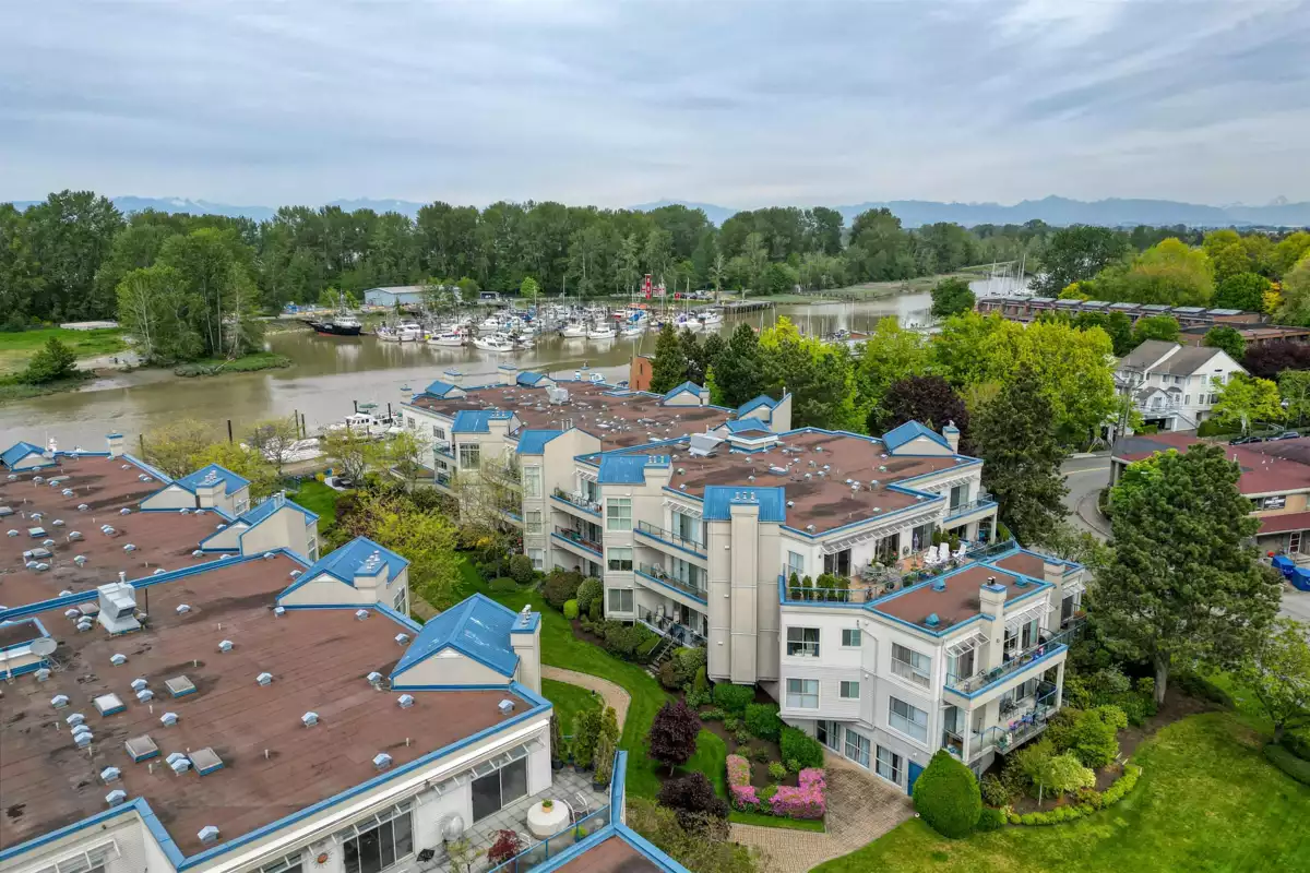 Pantry Photo of 304 4753 W River Road, Ladner, BC